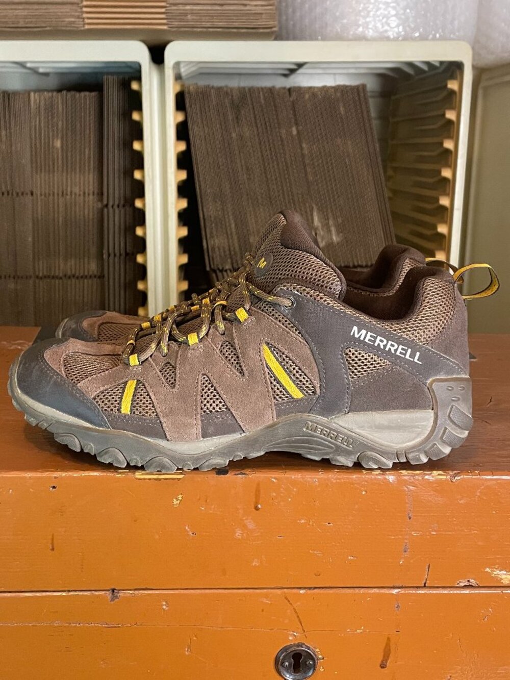 MERRELL Deverta 2 Men's Size 11 Waterproof Marron Earth Inca Hiking Boots Shoes
